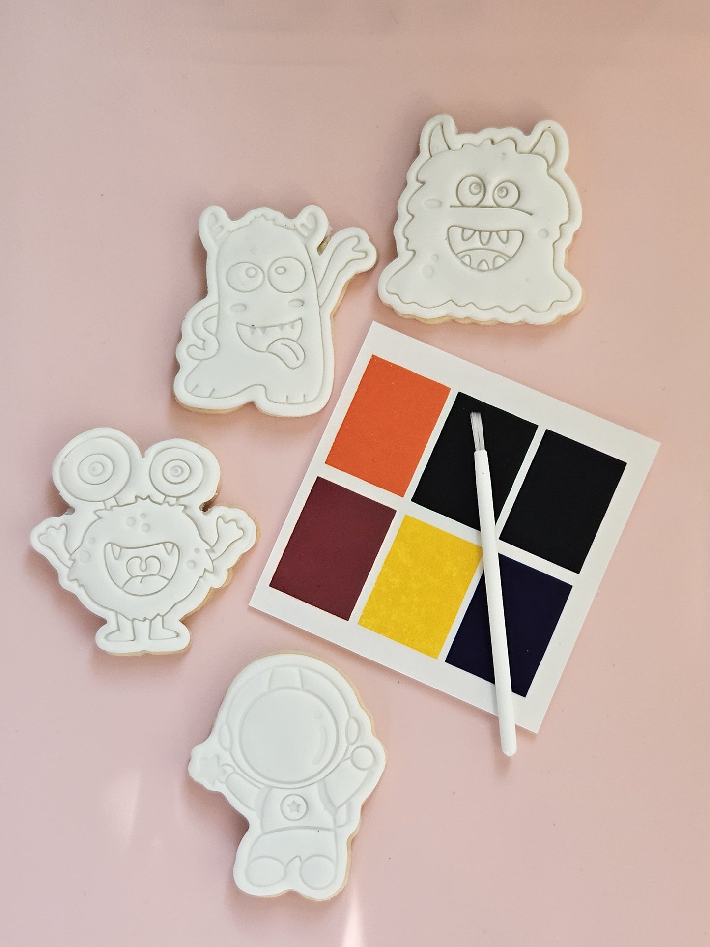 Paint your own Kits